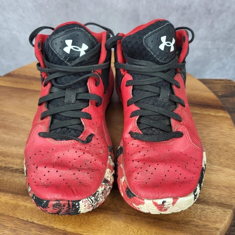 Under Armour Basketball‎ Shoes Boys 4Y Red Perforated Sneakers 3024794-600